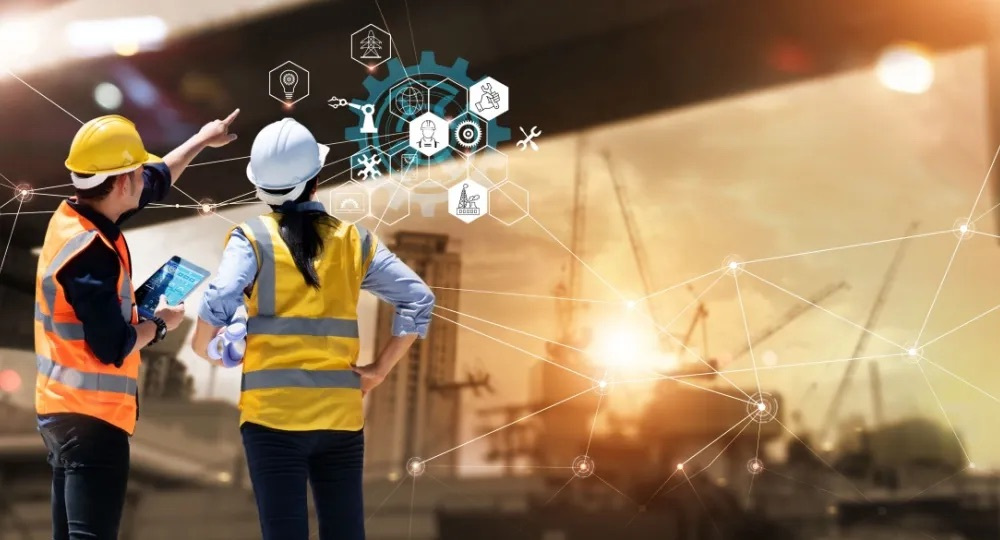 Travailleurs du bâtiment avec interfaces de contrôle